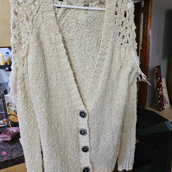 Buckle Sweater - Picture 2 of 2